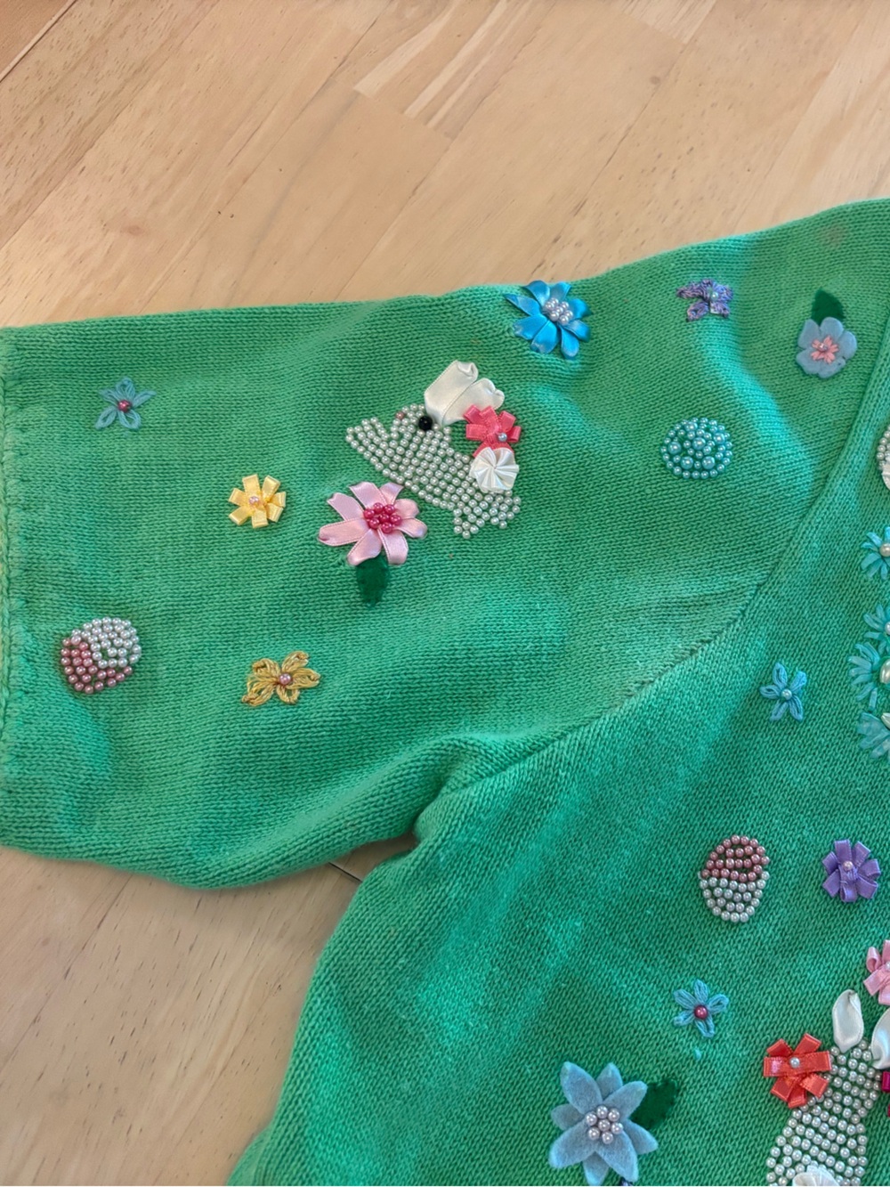 Vintage Michael Simon short sleeve green Cardigan Floral Bunnies size small - Picture 5 of 10